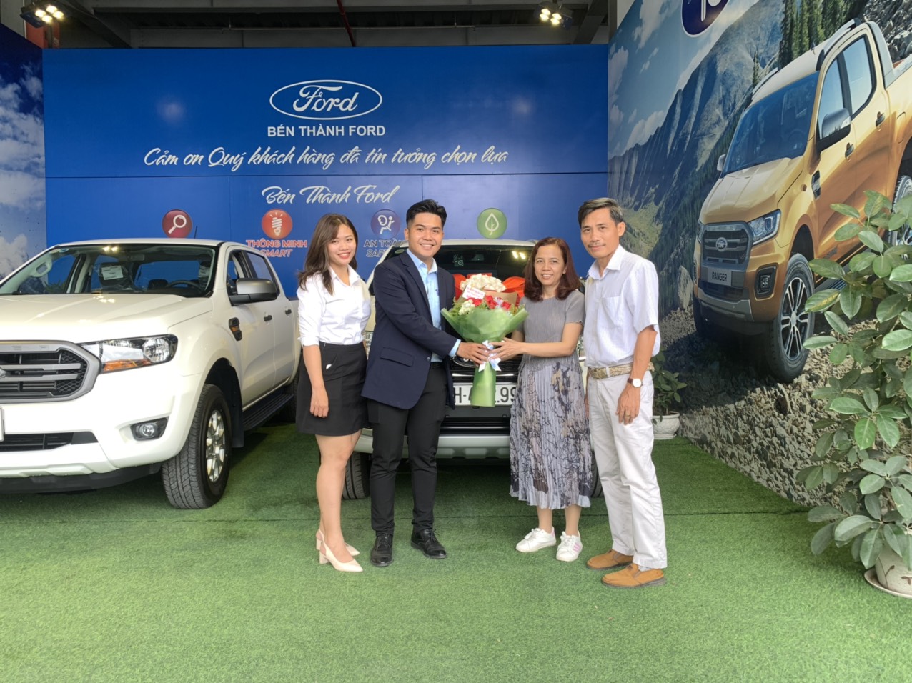 Ford Việt Nam bàn giao 75 xe Ford Ranger XL tới Bộ Công An
